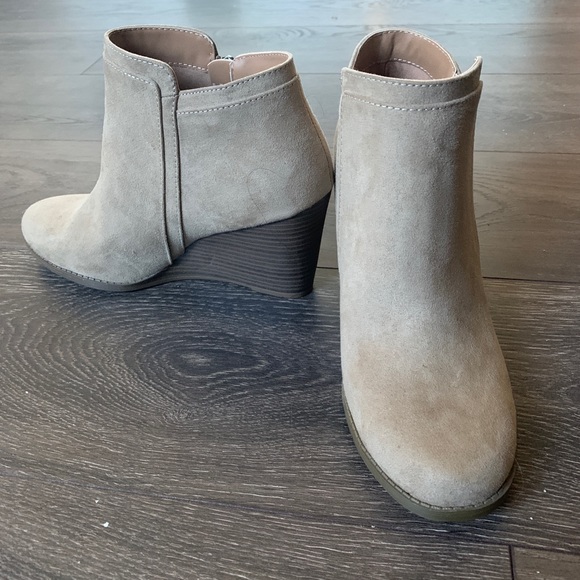 Shoes - Ankle boots